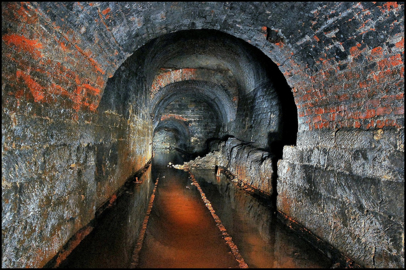Illustration for article titled The Most Dangerous Modern Ruins for Thrillseekers and Urban Explorers